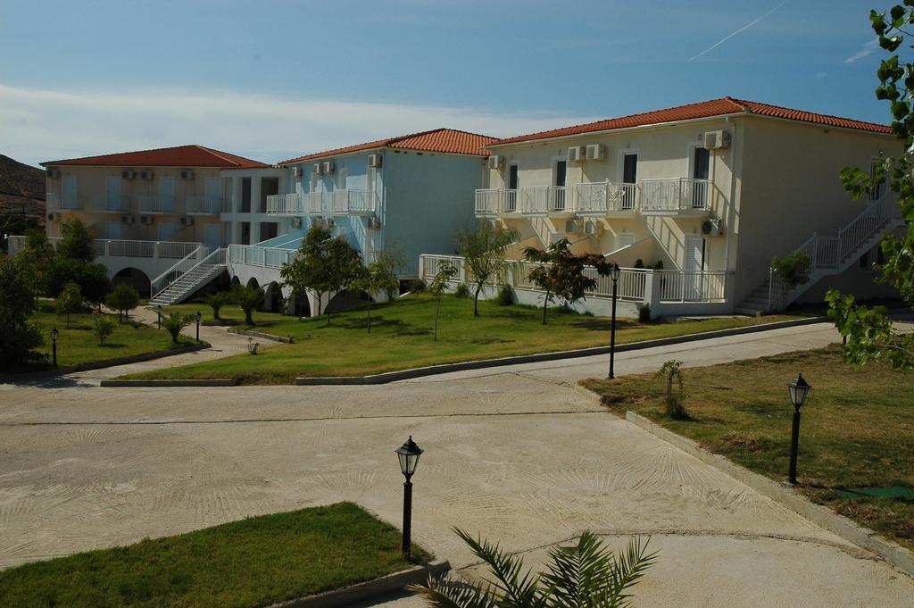 Tavari Beach Hotel Exterior photo